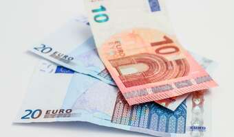 Euro poniżej 4,24 zł