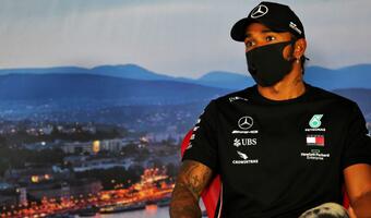 F1: Chaos wokół klękania kierowców. Tego gestu nie było w planie
