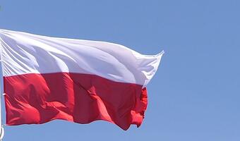 Wydatek na zakup flagi narodowej firma może zaliczyć do kosztów uzyskania przychodów