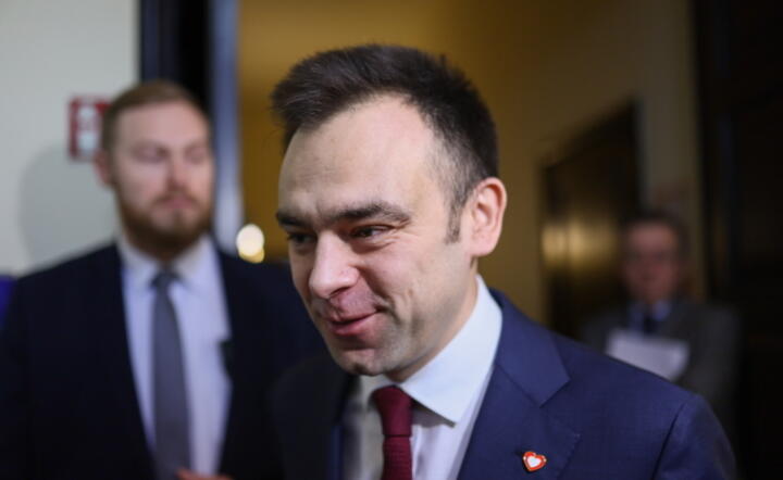Minister finansów Andrzej Domański przed "budżetowym" posiedzeniem rządu / autor: PAP/ Leszek Szymański