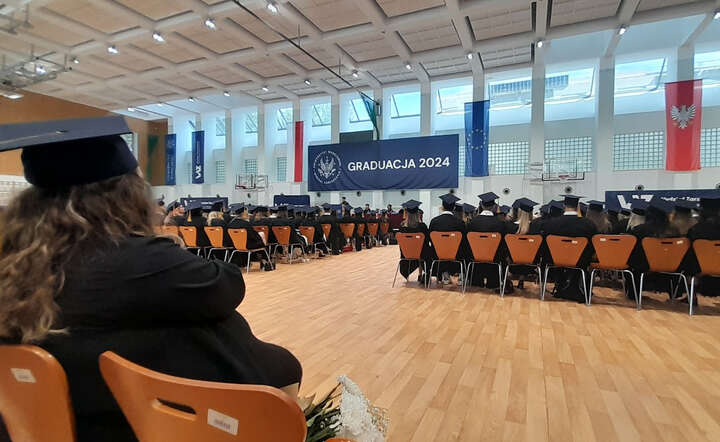Uroczyste zakończenie studiów na Wydziale Zarządzania UW / autor: BZ/Fratria