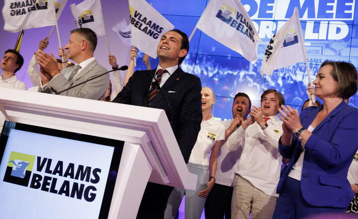 Tom Van Grieken, szef ugrupowania Vlaams Belang  / autor: OLIVIER MATTHYS /EPA/PAP