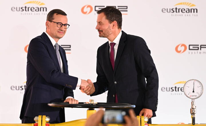 Mateusz Morawiecki i Eduard Heger / autor: PAP