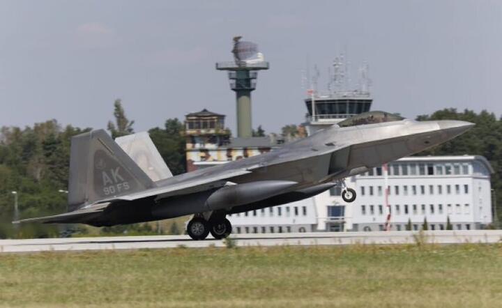 F - 22 Raptor / autor: Twitter