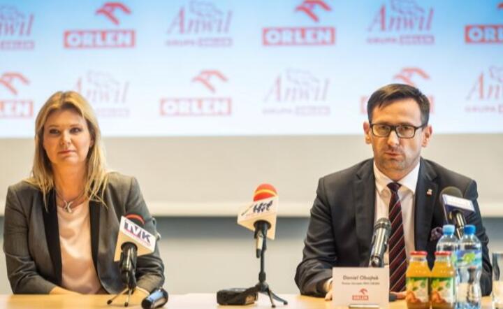 Agnieszka Żyro, prezes Anwilu, i Daniel Obajtek, prezes PKN Orlen / autor: PAP/Tytus Żmijewski