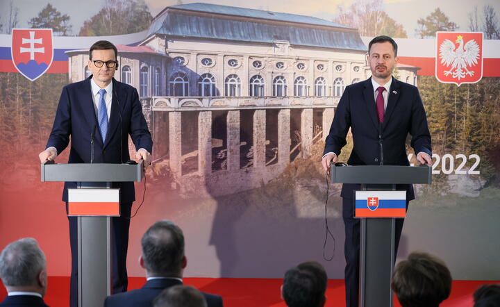 Mateusz Morawiecki i Eduard Heger / autor: PAP/EPA