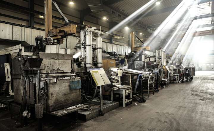 Sankcje błyskawicznie spowodowały, że 20 dużych firm w Rosji z branży AGD, motoryzacyjnej i budowlanej jest zagrożonych bankructwem. ZDJĘCIE ILUSTRACYJNE / autor: Pixabay