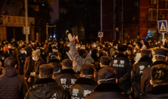 Chiny. Nagrania z protestów znikają z telefonów