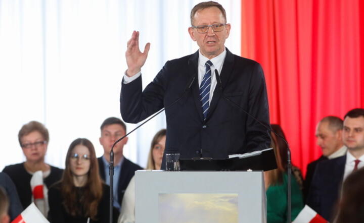Minister rolnictwa Robert Telus: skup przez RARS już jest uruchomiony / autor: PAP/Artur Reszko