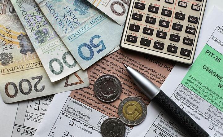 Praca małżonka wreszcie będzie kosztem podatkowym