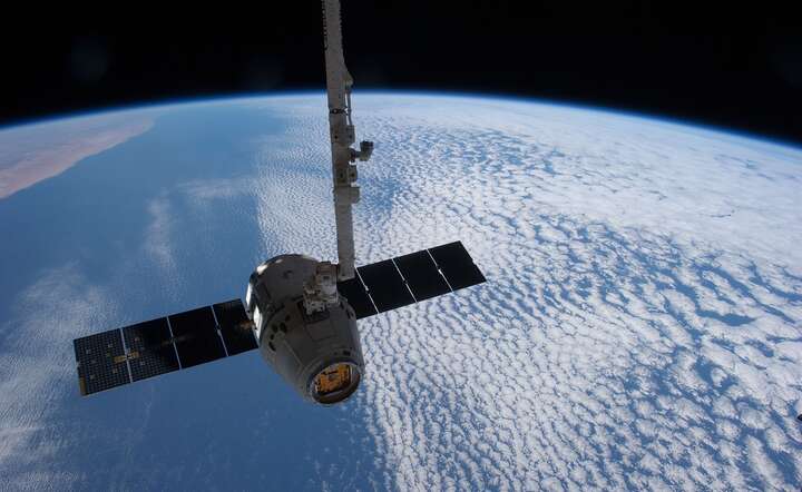 Gdy rosyjski system osiągnie pełną funkcjonalność, będzie mógł zniszczyć wszystkie satelity zarówno te rządowe, jak i komercyjne / autor: Pixabay