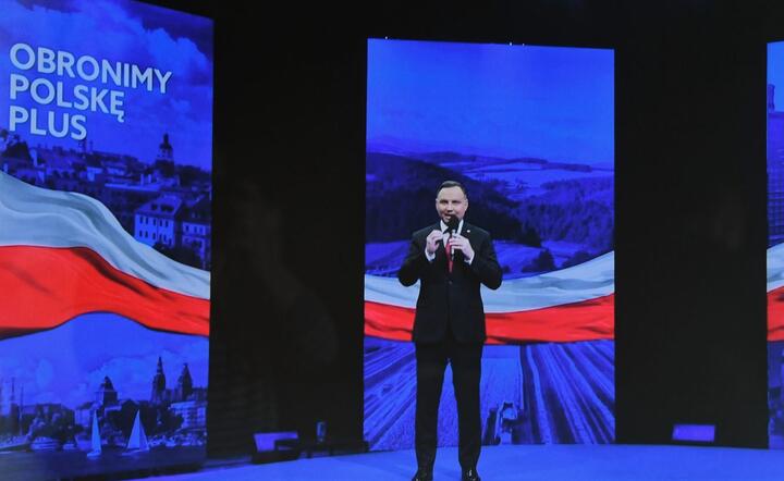  Transmisja konwencji programowej prezydenta Andrzeja Dudy. Ze względu na epidemię koronawirusa, wydarzenie odbyło się bez udziału publiczności. / autor: PAP/Radek Pietruszka