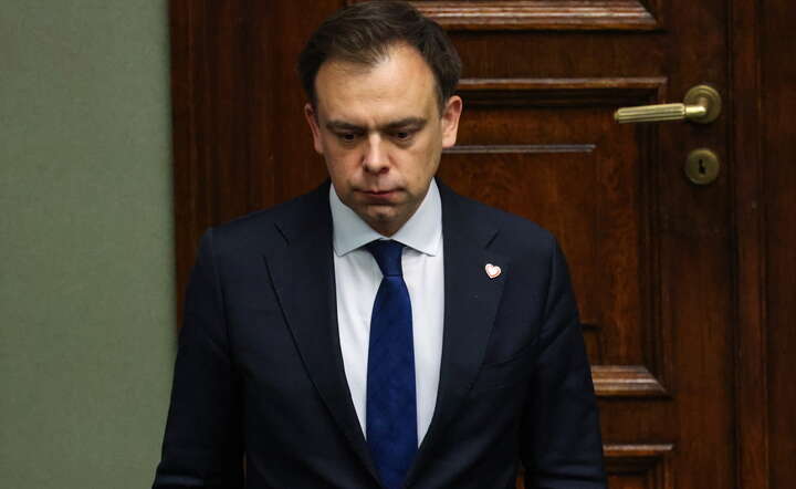 Minister finansów i gospodarki Andrzej Domański na sali plenarnej Sejmu, 30 kwietnia 2026 / autor: PAP/Albert Zawada 