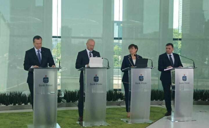 Prezentacja kwartalnych wyników finansowych przez zarząd PKO BP  / autor: Fratria 