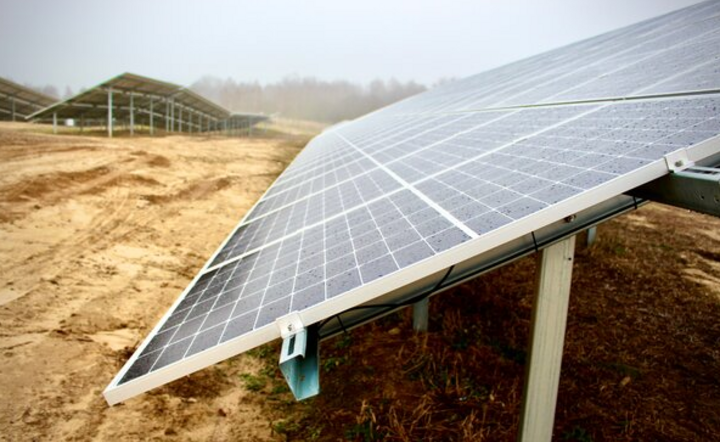 Elektrownie słoneczne: Tauron uruchomił farmę fotowoltaiczną Choszczno II