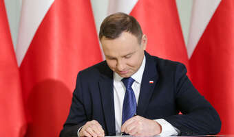 Ceny prądu na 3 miesiące - prezydent podpisał. Rząd Tuska czeka do wyborów