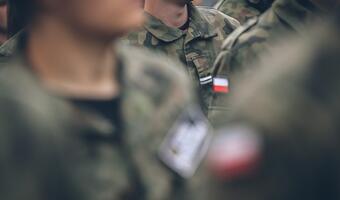 Tęczowe brygady Macierewicza