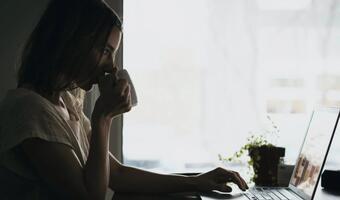 PwC: Pandemia pogorszy sytuację kobiet na rynku pracy