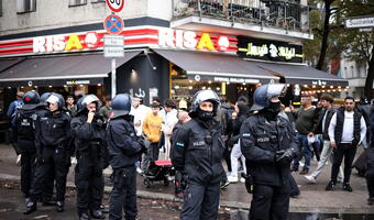 Niemcy walczą z terrorystami. Hamburg w akcji