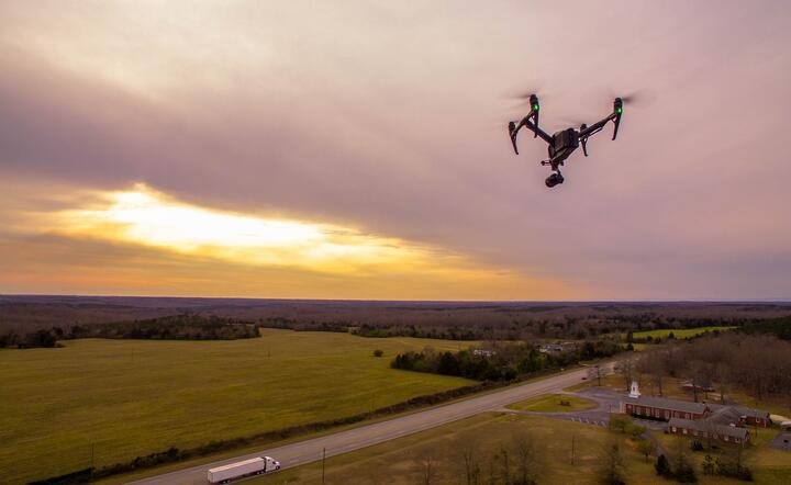 dron szpiegujący / autor: Pixabay