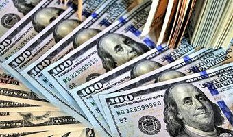 Słabszy dolar ulgą dla złotego
