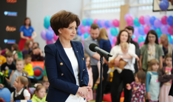 Maląg: rząd nie przyspieszy wprowadzenia 800 plus