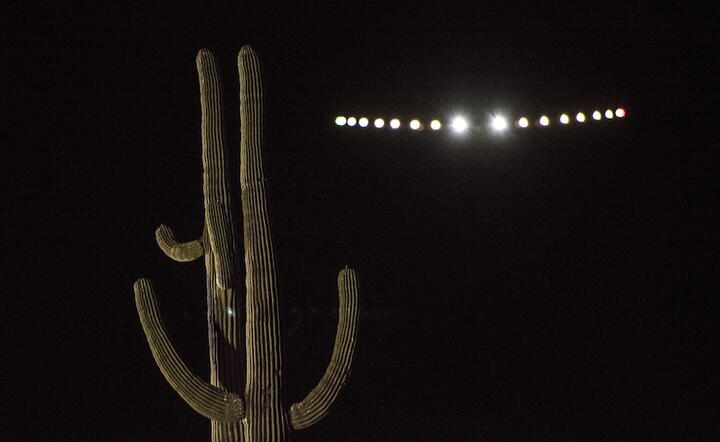 fot. PAP/EPA/CHRISTOPHE CHAMMARIN/SOLAR IMPULSE