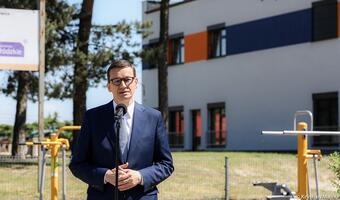 Premier o restrykcjach: Lepiej na zimne dmuchać