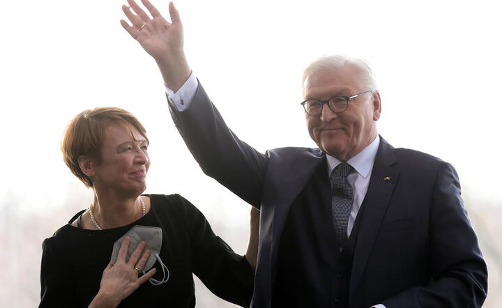 Frank-Walter Steinmeier z żoną / autor: PAP/EPA