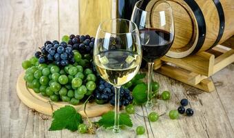 "Małpki" z... winem coraz popularniejsze