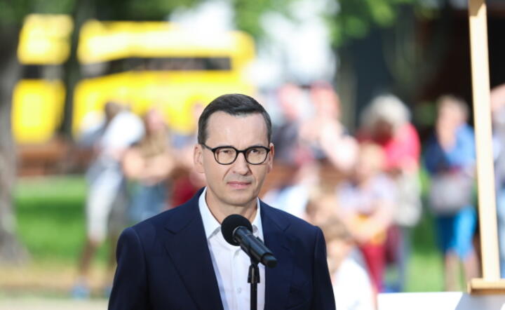 Premier Mateusz Morawiecki podczas wizyty w Rudzie Śląskiej / autor: PAP/Zbigniew Meissner