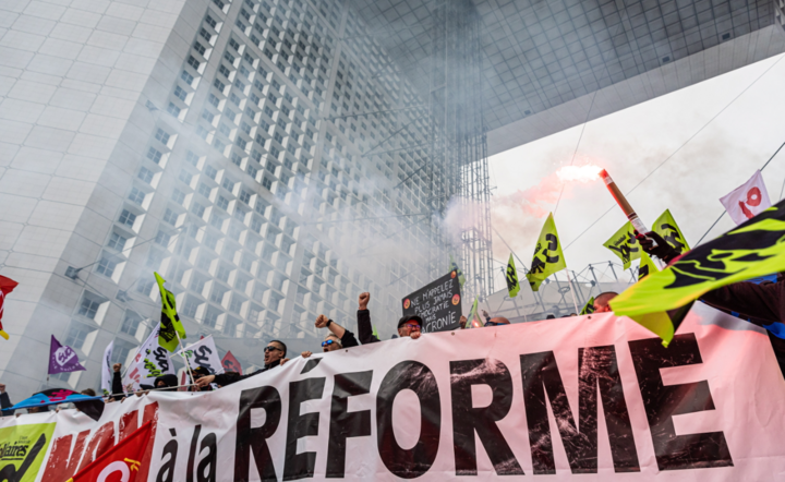 Protesty we Francji / autor: PAP/EPA/CHRISTOPHE PETIT TESSON