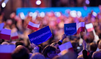 Program PiS: Wyższe pensje, emerytury, dopłaty dla rolników