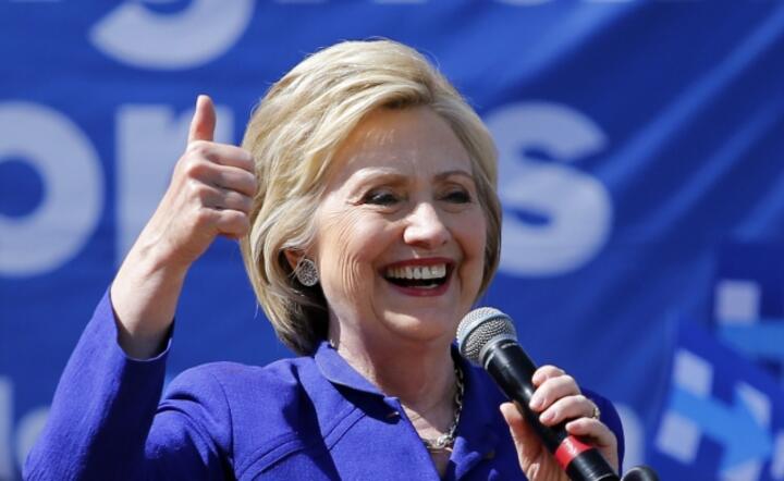 Hillary Clinton na wiecu wyborczym przed prawyborami w Kalifornii, fot. PAP/EPA/PAUL BUCK