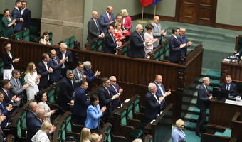 Sondaż: Zjednoczona Prawica w górę. Słabnie Konfederacja