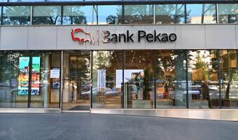 Wielki bank zmieni umowy o pracę na masową skalę