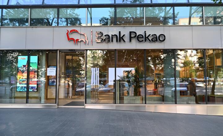 Bank Pekao podjął uchwałę o zamiarze przeprowadzenia zmian warunków wynagradzania i premiowania dla grupy ok. 2 700 pracowników / autor: materiały prasowe Banku Pekao
