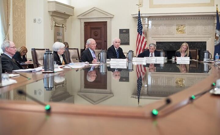 https://m.flickr.com/#/photos/federalreserve/15965278016/sizes/m/