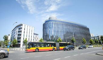 Rekordowy „elektryczny” kontrakt „Solarisa”