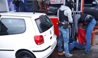 Policja rozbiła zorganizowaną grupę hakerów