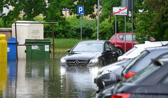 Alert RCB: burze, silny wiatr i ulewny deszcz we wschodniej Polsce