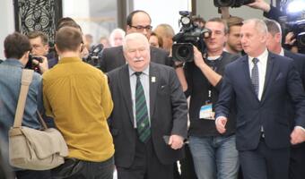 Wałęsa dalej bredzi