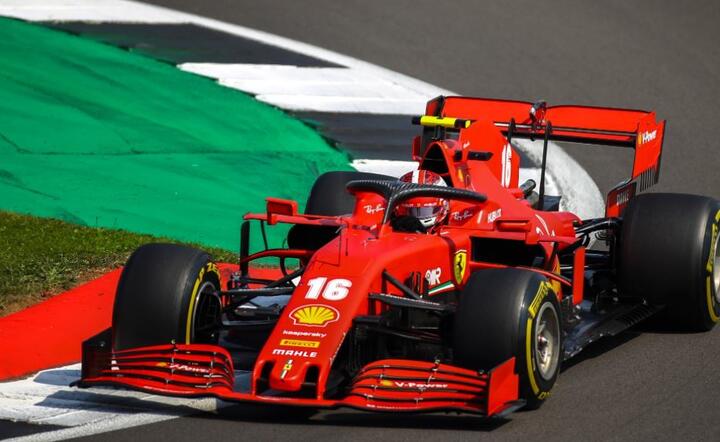 Kierowca Ferrari Charles Leclerc / autor: PAP/EPA/Bryn Lennon/ Pool