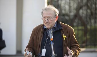 Michnik woła o pomoc finansową... w Szwecji