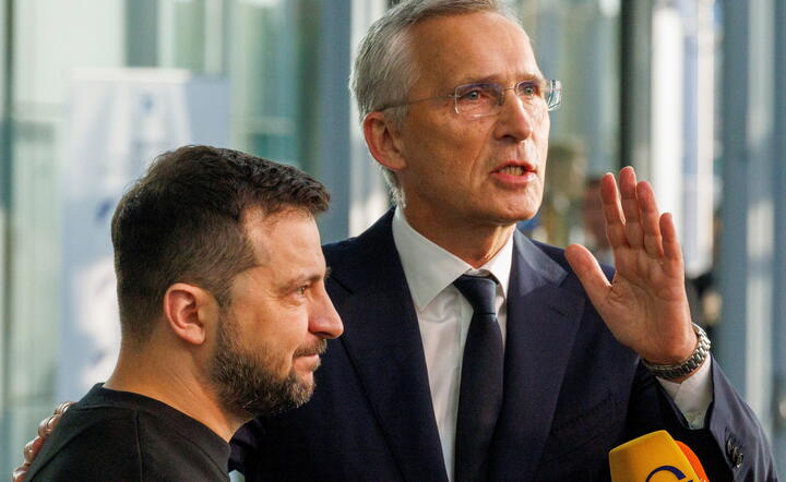Jens Stoltenberg i Wołodymyr Zełenski / autor: PAP/EPA