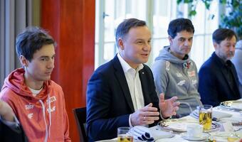 Prezydent Andrzej Duda: Budżet 2017 był uchwalony prawidłowo