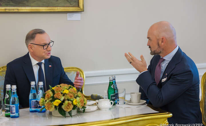 Prezydent Andrzej Duda (L) i Rafał Brzoska, prezes InPost (P) w Pałacu Prezydenckim / autor: materiały prasowe / Marek Borawski/KPRP