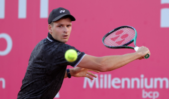 ATP w Monte Carlo - Hurkacz z trudem pokonał Djere