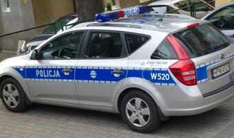 77 ofiar wypadków i tysiące pijanych kierowców w długi weekend