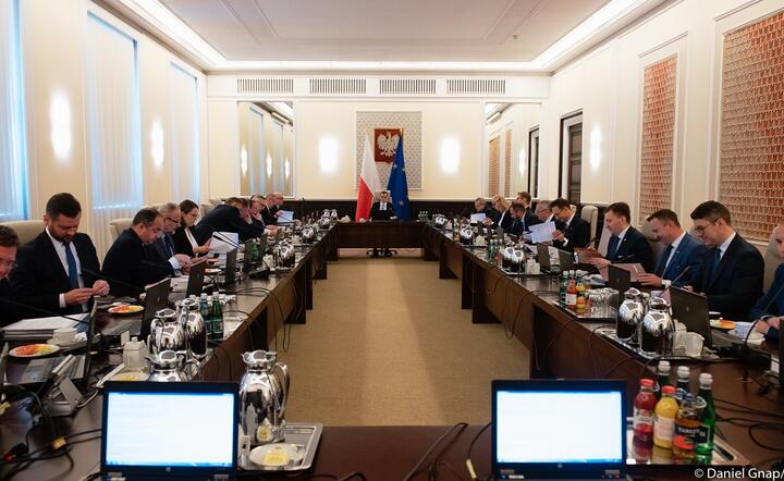 Rząd przyjął projekt ustawy o 14. emeryturze